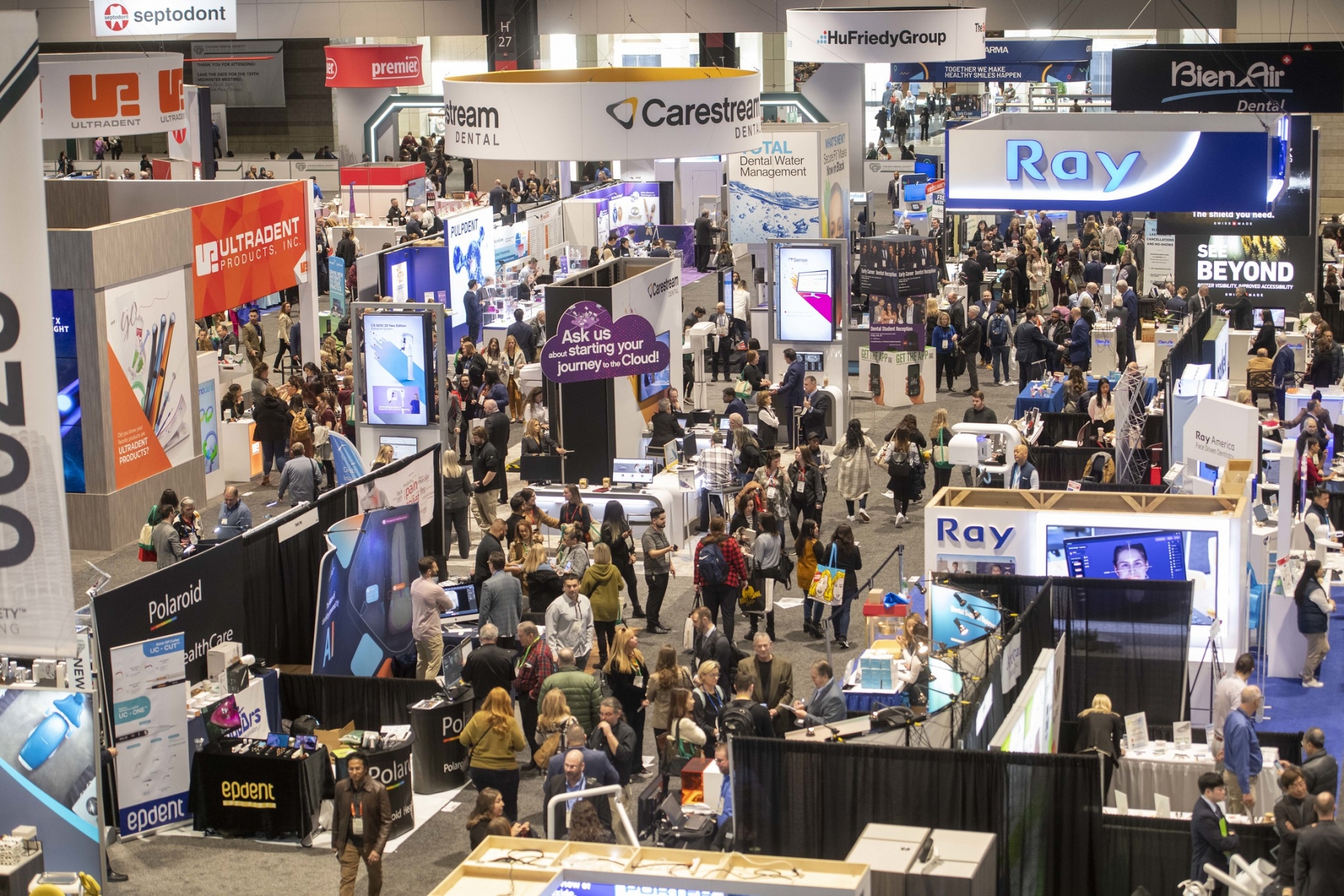 IDEX Istanbul hosted hundreds of visitors at Chicago Dental Society Midwinter Meeting IDEX